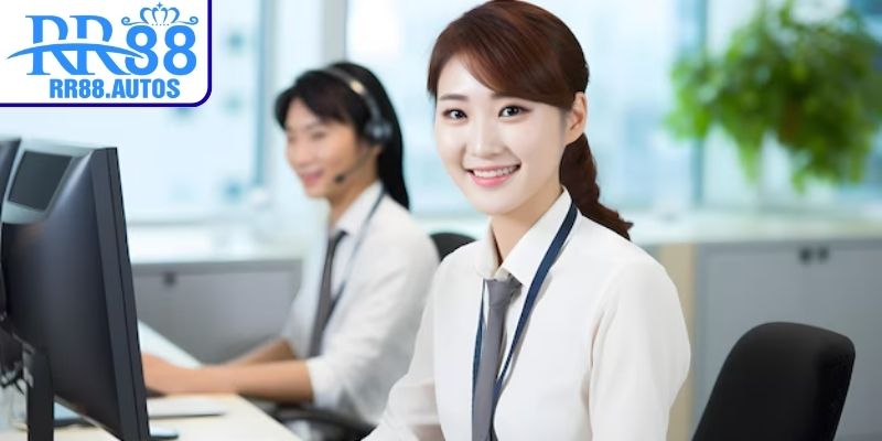 Đội ngũ nhân sự nền tảng